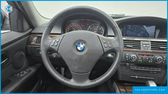 BMW 3 SERIES 320I SEDAN CP