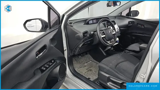 TOYOTA PRIUS 1.8 E