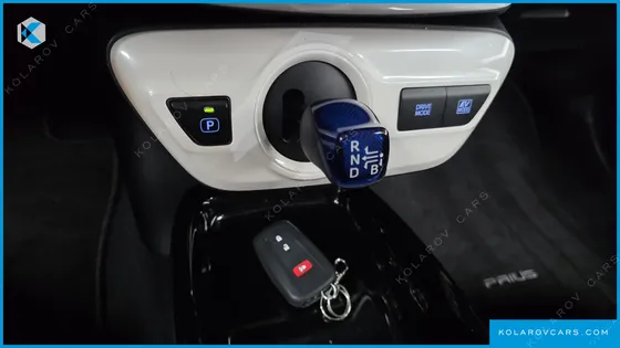 TOYOTA PRIUS 1.8 E
