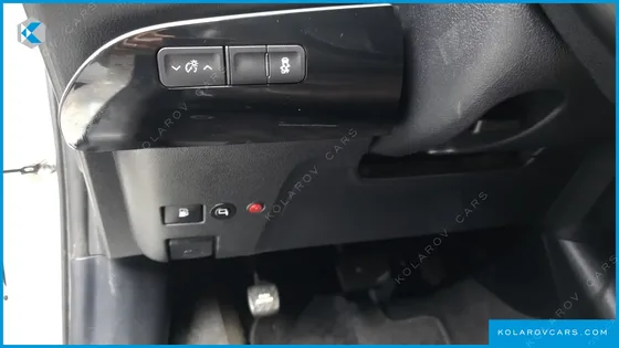TOYOTA PRIUS 1.8 E