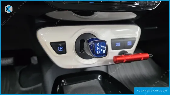 TOYOTA PRIUS 1.8 E