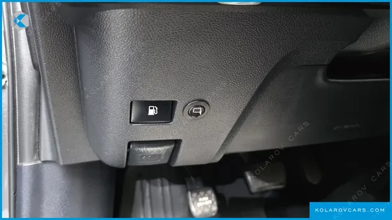 TOYOTA PRIUS 1.8 E
