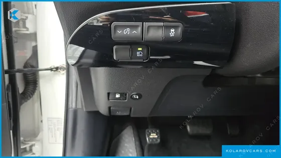 TOYOTA PRIUS 1.8