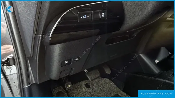 TOYOTA PRIUS 1.8 E