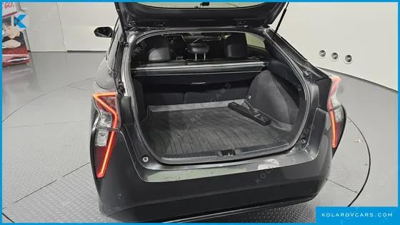 TOYOTA PRIUS 1.8 E