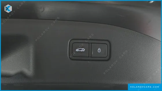 GENESIS G70 GASOLINE 2.5T 4WD