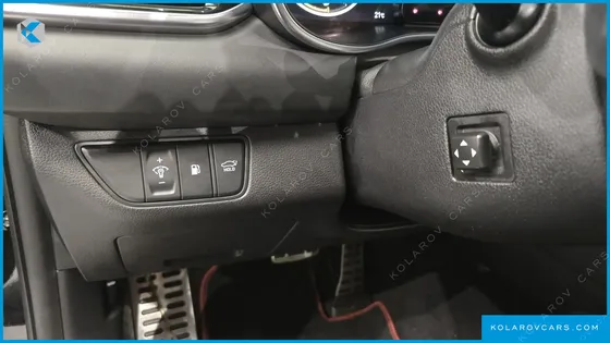 GENESIS G70 GASOLINE 2.5T 4WD