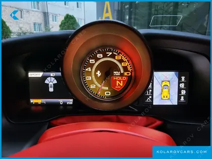 FERRARI F8 3.9 V8