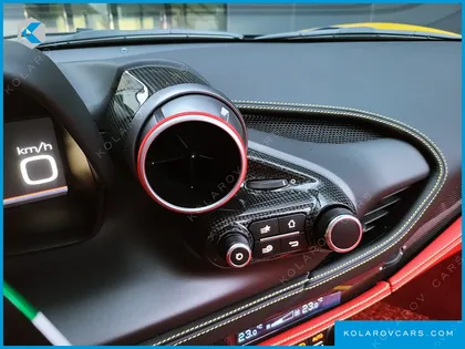 FERRARI F8 3.9 V8