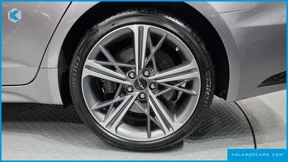 GENESIS G70 GASOLINE 2.5T 2WD
