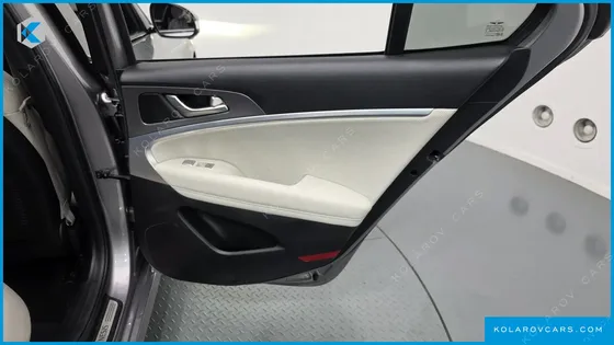 GENESIS G70 GASOLINE 2.5T 2WD