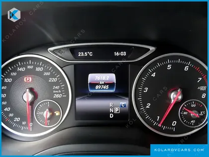 MERCEDES B-CLASS B220