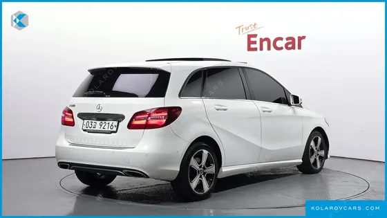 MERCEDES B-CLASS B220