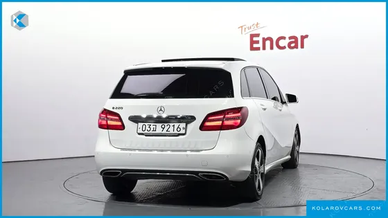 MERCEDES B-CLASS B220