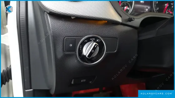 MERCEDES B-CLASS B220