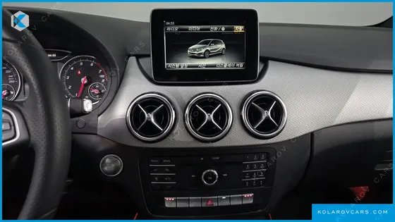 MERCEDES B-CLASS B220