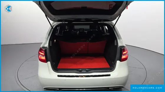 MERCEDES B-CLASS B220