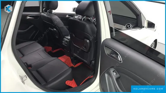 MERCEDES B-CLASS B220