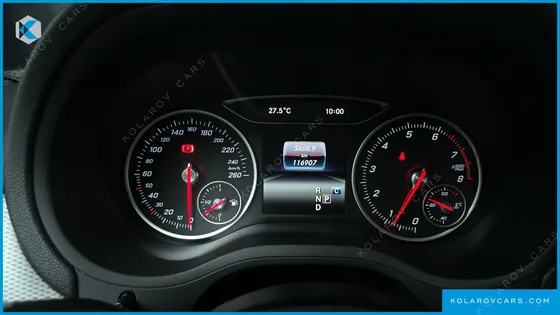 MERCEDES B-CLASS B220