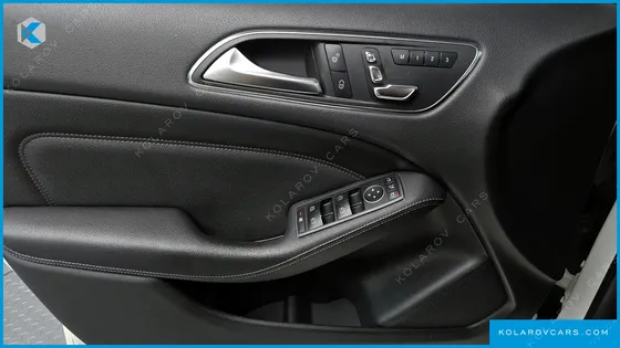MERCEDES B-CLASS B220