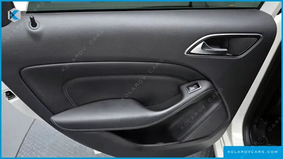 MERCEDES B-CLASS B220