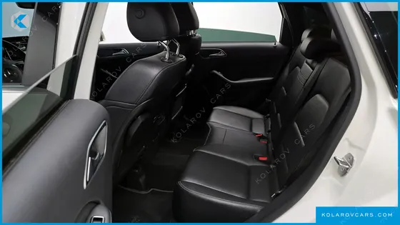 MERCEDES B-CLASS B220