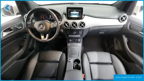 MERCEDES B-CLASS B220