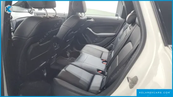 MERCEDES B-CLASS B220