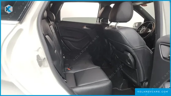 MERCEDES B-CLASS B220