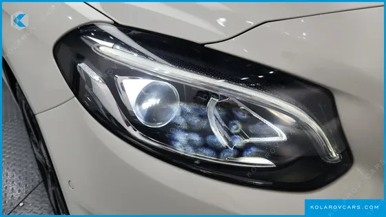 MERCEDES B-CLASS B220