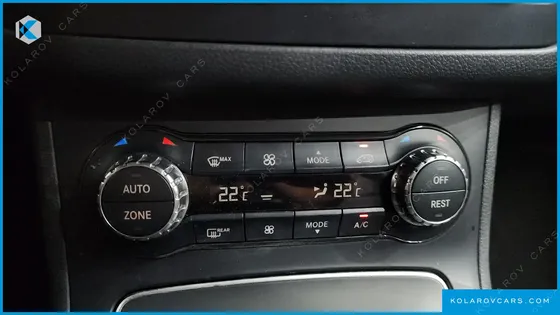 MERCEDES B-CLASS B220