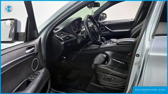 BMW X6M 4.4