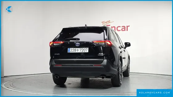 TOYOTA RAV4 2.5 2WD HYBRID XLE