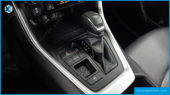 TOYOTA RAV4 2.5 2WD HYBRID XLE