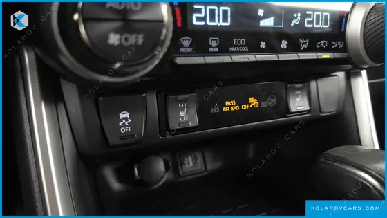 TOYOTA RAV4 2.5 2WD HYBRID XLE