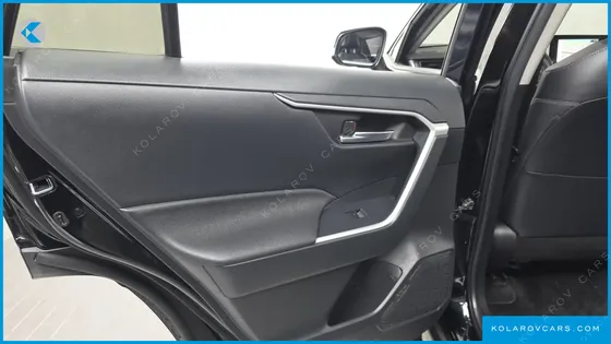 TOYOTA RAV4 2.5 2WD HYBRID XLE