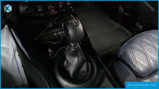 MINI CLUBMAN DOMINICK EDITION