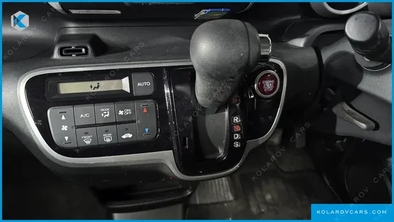 HONDA N-BOX 0.6 2WD