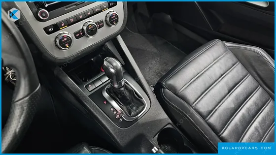 VOLKSWAGEN SCIROCCO 2.0 TDI R-LINE