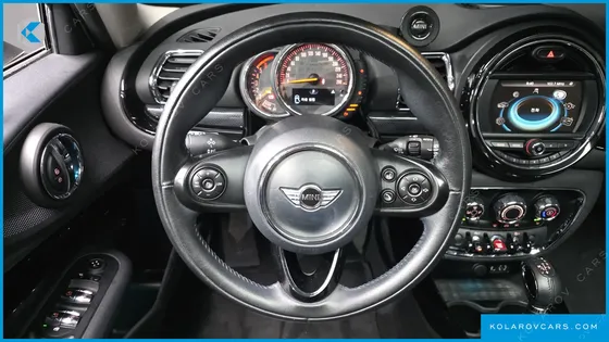 MINI CLUBMAN STANDARD