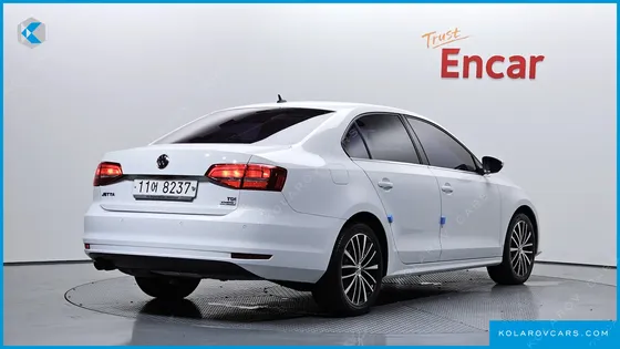 VOLKSWAGEN JETTA 2.0 TDI BLUEMOTION