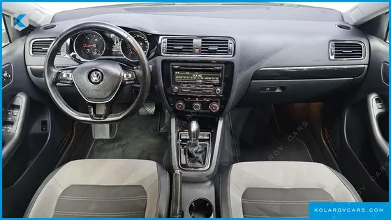 VOLKSWAGEN JETTA 2.0 TDI BLUEMOTION