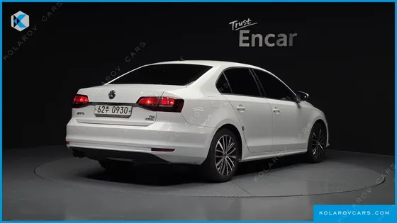 VOLKSWAGEN JETTA 2.0 TDI BLUEMOTION