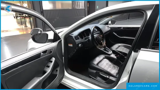 VOLKSWAGEN JETTA 2.0 TDI BLUEMOTION