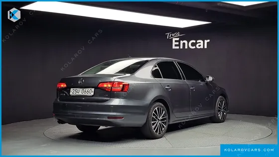 VOLKSWAGEN JETTA 2.0 TDI BLUEMOTION