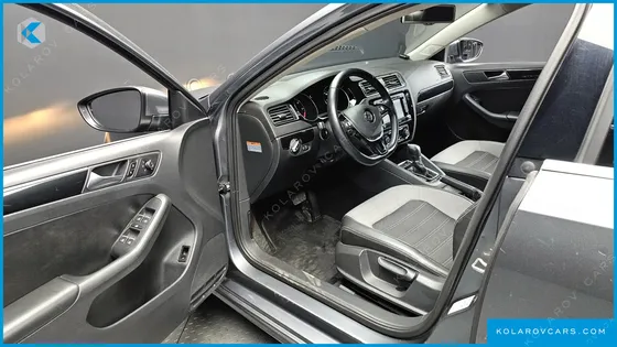 VOLKSWAGEN JETTA 2.0 TDI BLUEMOTION