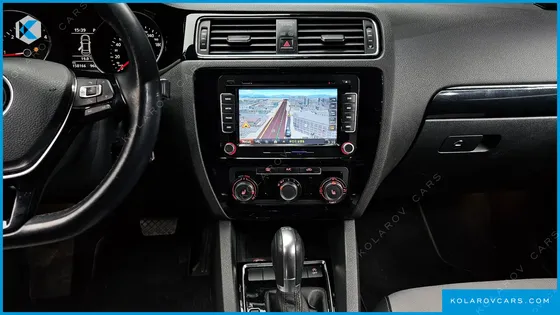VOLKSWAGEN JETTA 2.0 TDI BLUEMOTION