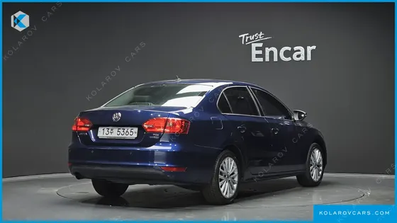 VOLKSWAGEN JETTA 1.6 TDI BLUE MOTION