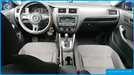 VOLKSWAGEN JETTA 1.6 TDI BLUE MOTION