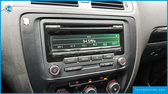 VOLKSWAGEN JETTA 1.6 TDI BLUE MOTION